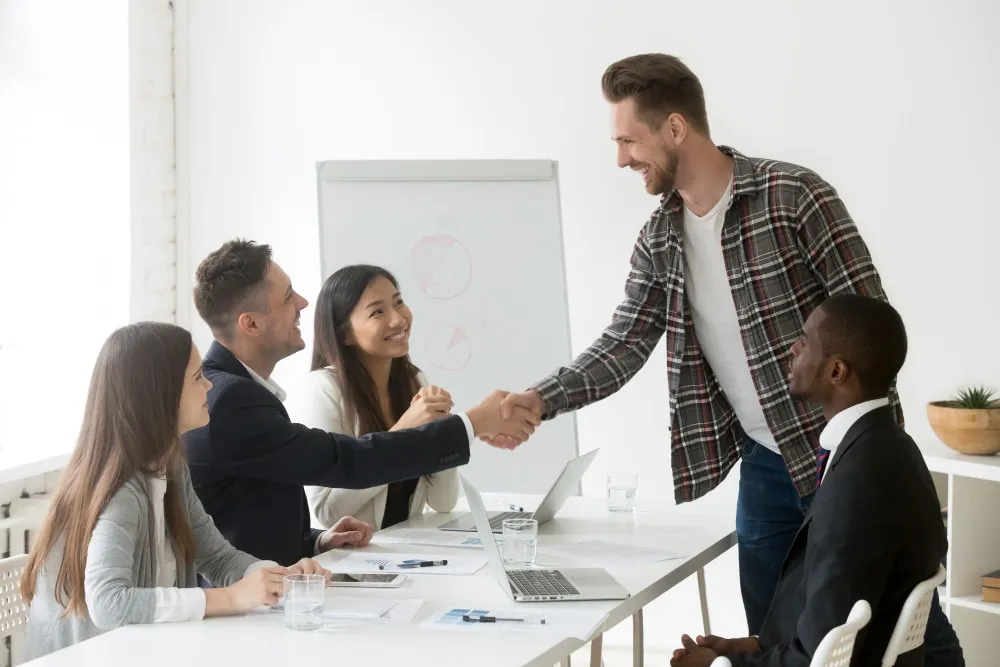 Comment établir un contrat de recommandation d’entreprise