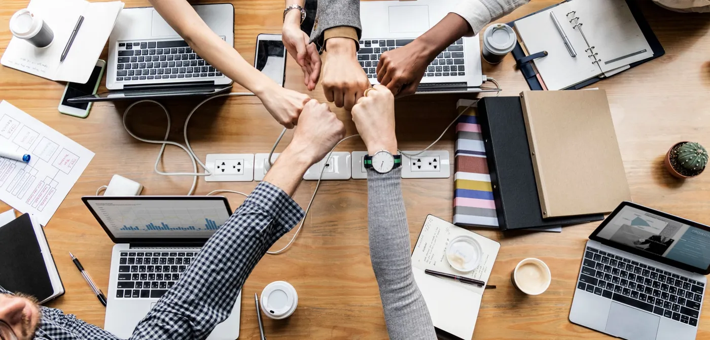 Des idées de cadeaux d’entreprise pour remercier vos employés