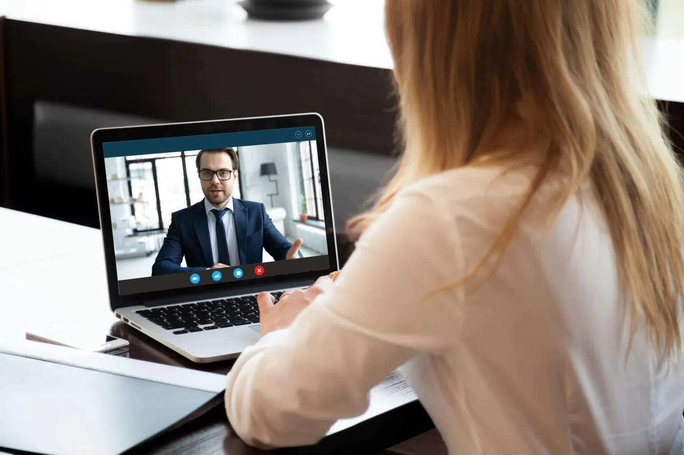 Entretien d’embauche à distance : comment le réussir ?